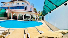 Super 4 Bedroom Villa with Pool
